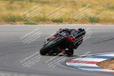 media/Apr-30-2023-CRA (Sun) [[020fcf5d43]]/Race 3-1000 Amateur Supersport/